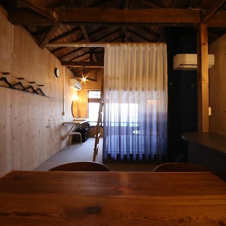 まちの別邸 緝 Shu Hostel Kōchi Εξωτερικό φωτογραφία