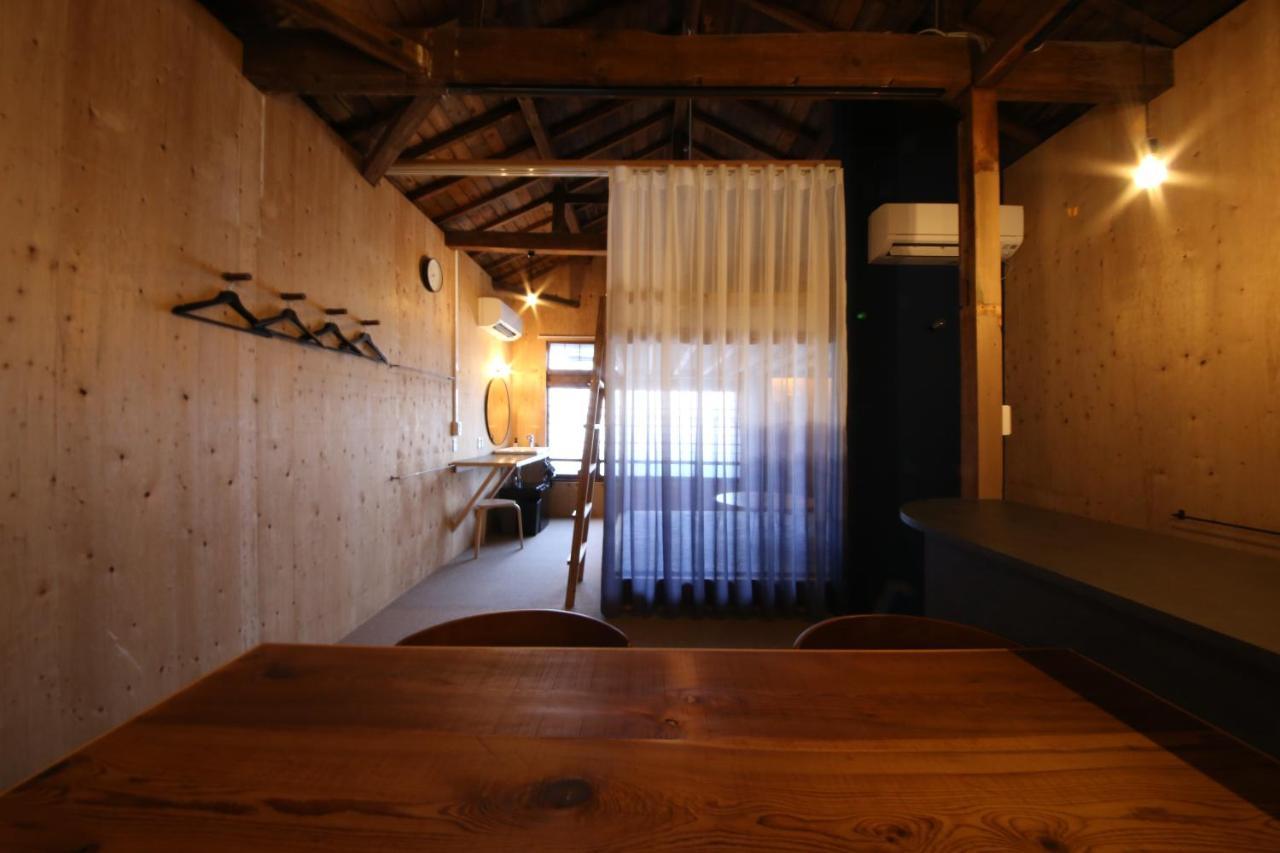 まちの別邸 緝 Shu Hostel Kōchi Εξωτερικό φωτογραφία